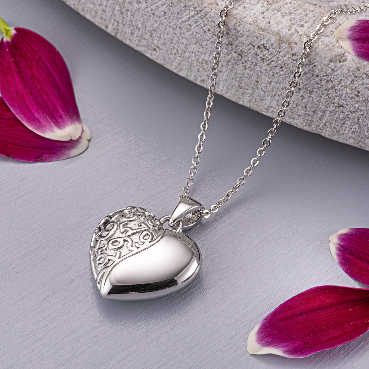 Load image into Gallery viewer, EverWith Self-fill Heart Swirl Memorial Ashes Pendant